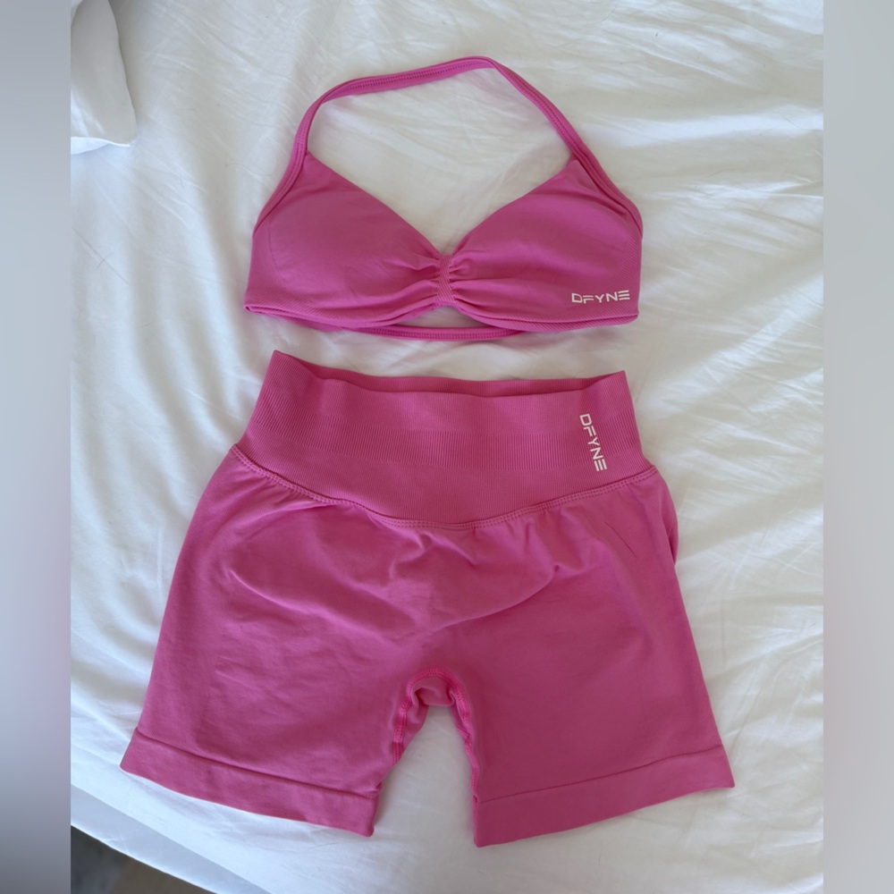 DFYNE Impact Strappy Bra & Shorts | 4.5"